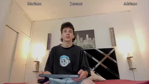 Snapshot of adriano_bigcock chatting on October 2025 03:53:02 AM Adrian online show from October 2025 03:53:02 AM