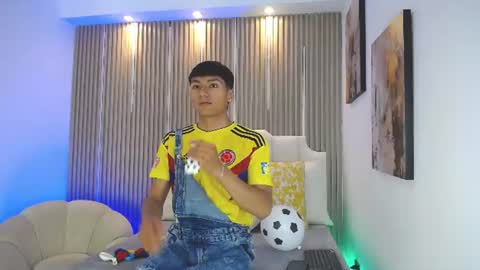 adrianstark_ online show from June 2026 12:44:02 PM