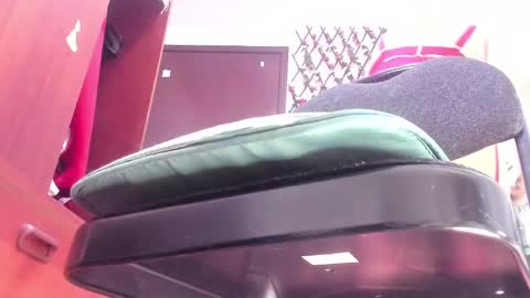 Snapshot of adriiana_fox_ chatting on January 2025 06:37:02 PM adriiana_fox_ online show from January 2025 06:37:02 PM