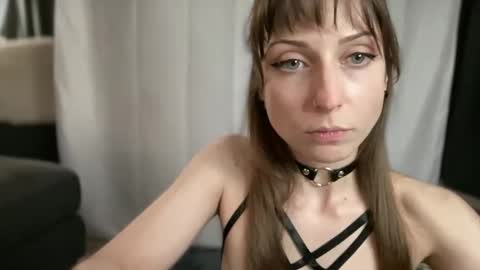 adventurealexi online show from April 2026 07:00:01 PM