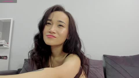Snapshot of ae_nie chatting on December 2024 04:28:02 AM Aenie online show from December 2024 04:28:02 AM