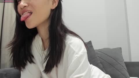 Snapshot of ae_nie chatting on January 2025 02:46:02 PM Aenie online show from January 2025 02:46:02 PM