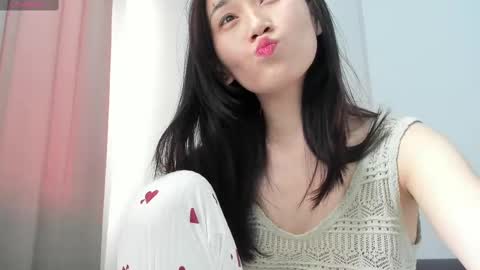 Snapshot of ae_nie chatting on February 2025 09:23:01 AM Aenie online show from February 2025 09:23:01 AM