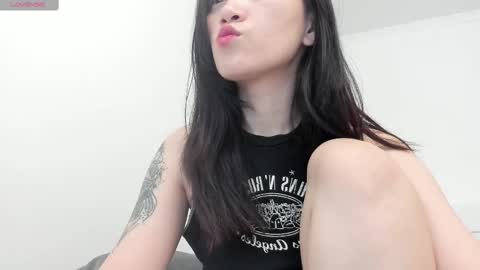Snapshot of ae_nie chatting on March 2025 07:24:01 AM Aenie online show from March 2025 07:24:01 AM