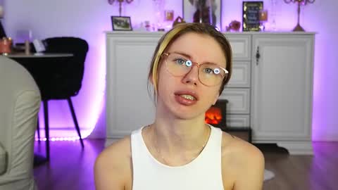 Aelia online show from October 2025 05:55:01 AM