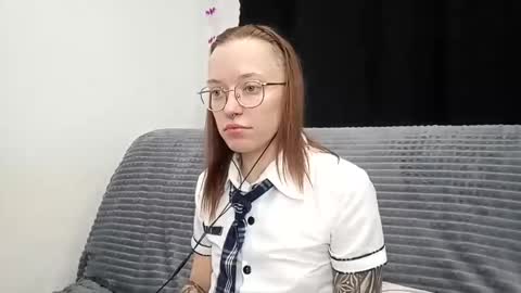 Snapshot of aelita_night chatting on February 2025 09:06:01 PM aelita_night online show from February 2025 09:06:01 PM