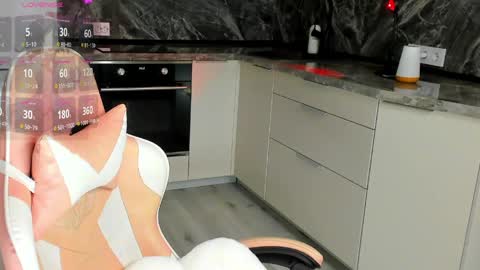 Snapshot of aevryn chatting on March 2026 08:26:33 AM Eva online show from March 2026 08:26:33 AM