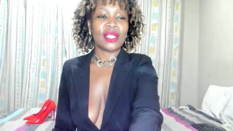 AfricanSquirtQueen online show from October 2025 02:20:01 AM