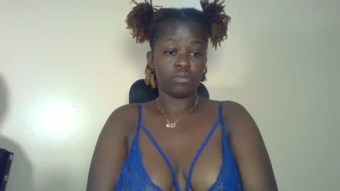 Snapshot of africaan_queen chatting on October 2025 12:22:02 PM africaan_queen online show from October 2025 12:22:02 PM