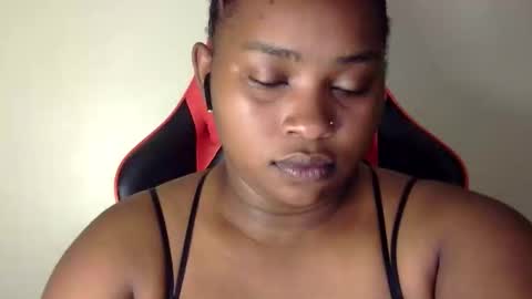 stella online show from October 2025 05:02:02 PM