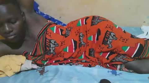 Snapshot of african_pussy2 chatting on October 2025 07:31:02 AM african_pussy2 online show from October 2025 07:31:02 AM