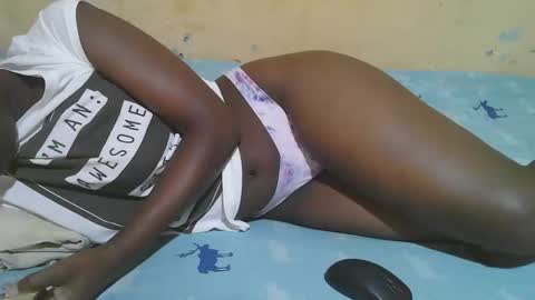 Snapshot of african_pussy2 chatting on November 2025 08:35:01 AM african_pussy2 online show from November 2025 08:35:01 AM