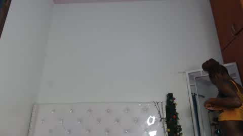 Snapshot of africanpetitequeen chatting on February 2025 07:27:02 PM CIARA online show from February 2025 07:27:02 PM
