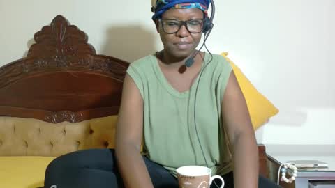 Snapshot of africanquee2 chatting on December 2024 07:00:01 AM jackline online show from December 2024 07:00:01 AM