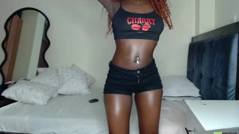 Mia online show from March 2026 02:00:01 AM