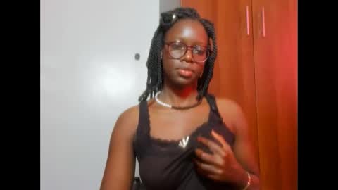 Snapshot of afro_pop chatting on January 2025 11:10:02 AM Leah online show from January 2025 11:10:02 AM