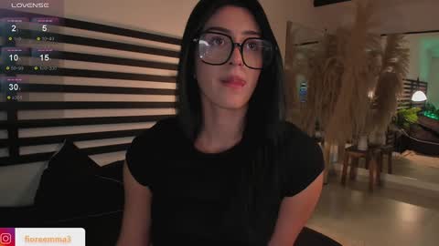 Snapshot of afrodita__25 chatting on December 2024 01:13:02 AM Emma online show from December 2024 01:13:02 AM