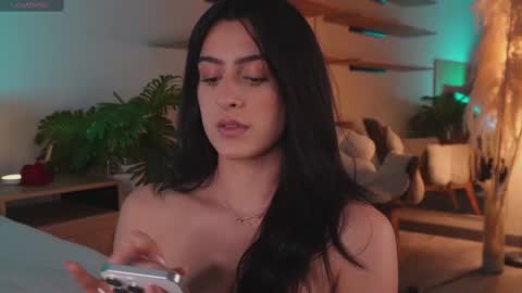 Snapshot of afrodita__25 chatting on March 2025 11:54:01 PM Emma online show from March 2025 11:54:01 PM