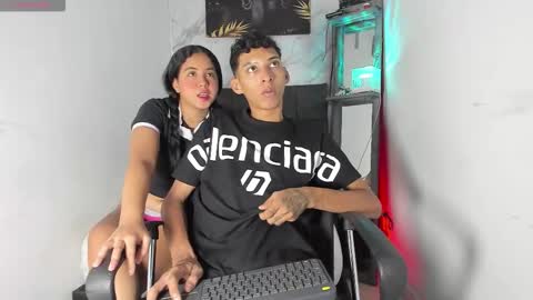 Snapshot of afrodita_n_ares_ chatting on November 2025 07:13:02 PM afrodita n ares online show from November 2025 07:13:02 PM