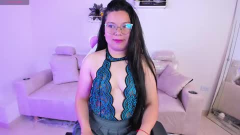Snapshot of afrodita_rouss chatting on April 2026 08:37:02 PM afrodita_rouss online show from April 2026 08:37:02 PM