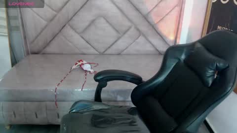 afrodita_wild_v online show from April 2026 01:35:01 PM