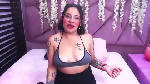 Snapshot of afroditaowen_ chatting on October 2025 11:39:02 AM afroditaowen_ online show from October 2025 11:39:02 AM