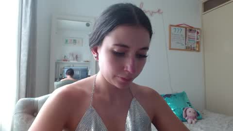 afrodithaa_ online show from April 2026 07:53:02 PM