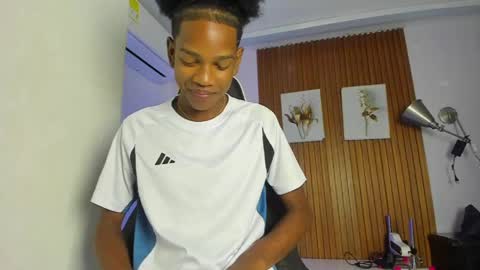 afrowayuu online show from June 2026 05:51:01 PM