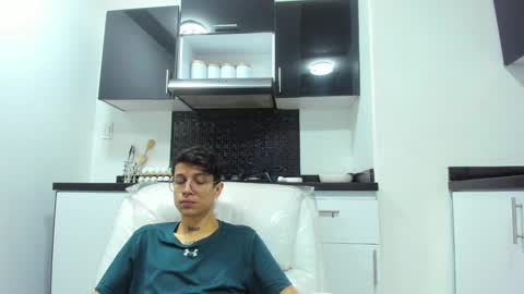 Snapshot of agarevans chatting on December 2024 04:56:01 AM AGAR online show from December 2024 04:56:01 AM