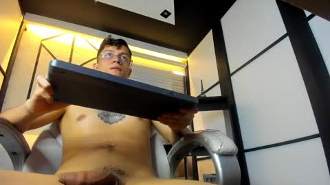 Snapshot of agarevans chatting on December 2024 05:59:02 PM AGAR online show from December 2024 05:59:02 PM