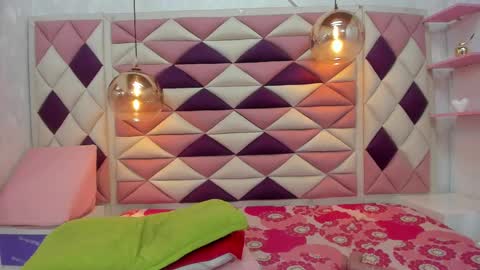 Ana online show from February 2025 06:01:02 PM