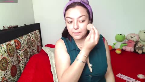 Snapshot of agata_a chatting on December 2024 04:37:01 PM Hanna online show from December 2024 04:37:01 PM