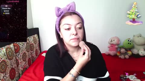 Snapshot of agata_a chatting on December 2024 01:28:01 PM Hanna online show from December 2024 01:28:01 PM