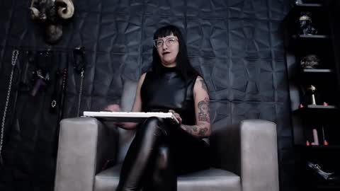Snapshot of agata_darkness chatting on December 2024 09:51:01 PM Miss Agata online show from December 2024 09:51:01 PM