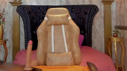 Snapshot of agata_jade chatting on April 2026 01:41:02 PM Agata online show from April 2026 01:41:02 PM