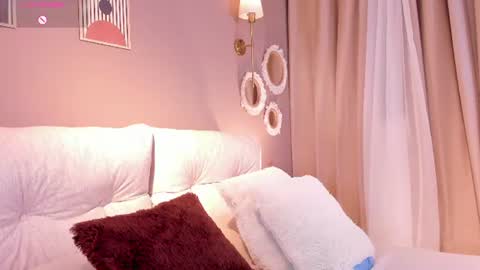 Snapshot of agata_laurent_ chatting on June 2026 12:41:02 AM Agata Lauret online show from June 2026 12:41:02 AM