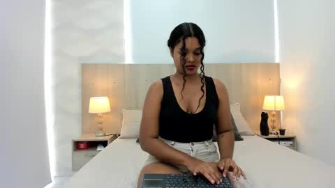 Snapshot of agata_ortiz chatting on January 2025 02:25:02 PM Agata Ortiz online show from January 2025 02:25:02 PM