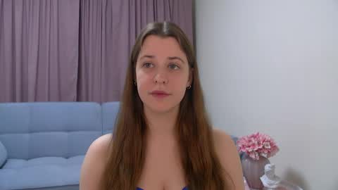 Agata Aisitt online show from May 2026 05:52:01 PM