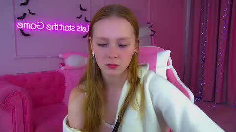 Snapshot of agatafoxley chatting on November 2025 07:09:01 AM AgataFoxley online show from November 2025 07:09:01 AM