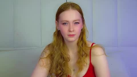 Snapshot of agatafoxley chatting on November 2025 06:29:01 PM AgataFoxley online show from November 2025 06:29:01 PM