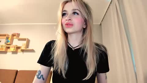 Arina online show from May 2026 03:29:01 PM