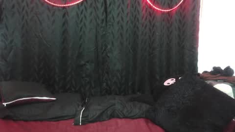 A G A T H A   R O S E online show from April 2026 02:41:01 PM