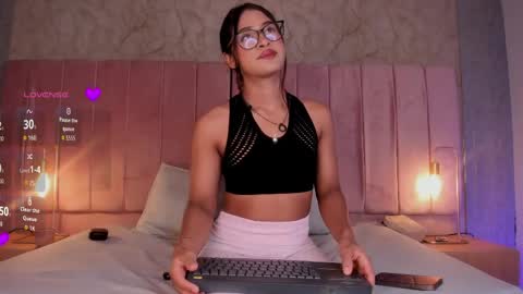 agatha_jener online show from April 2026 11:33:02 AM