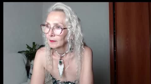 Snapshot of agatha_moore_ chatting on September 2025 03:01:01 PM Agatha online show from September 2025 03:01:01 PM