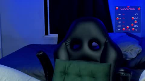 Cat online show from November 2025 04:45:02 AM