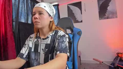 Snapshot of agatha_walter_ chatting on October 2025 03:54:01 PM agatha_walter_ online show from October 2025 03:54:01 PM