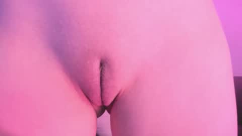 Camila     2 online show from February 2025 12:29:02 AM