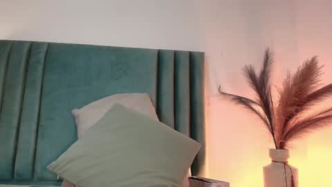 Agathaa white online show from September 2025 01:32:02 AM