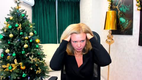 Agatha online show from December 2024 04:08:02 AM