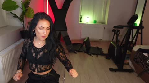 Agelina Lilly Laura online show from December 2025 08:16:02 PM